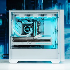 华硕（ASUS）A21追影机箱 光影白 纯白定制线材/支持背插主板/免工具开启/高效散热/高效理线